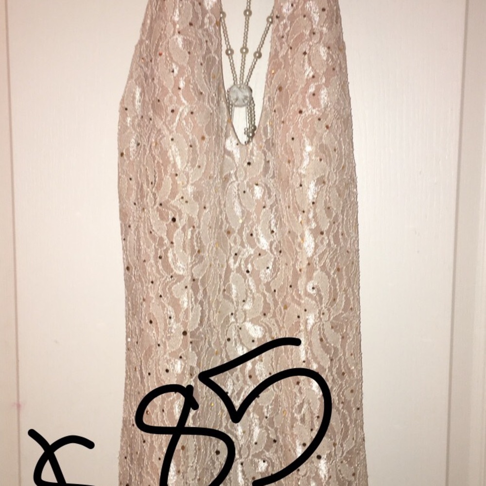 Prom dresses - Picture 3 of 8